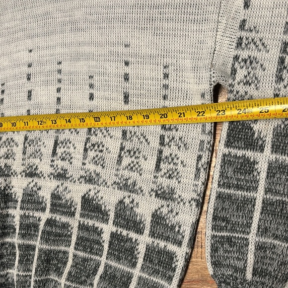 Vintage Sweater Graphix Acrylic Crewneck Sweater Men's XLargeChunky Knit(7) - Picture 3 of 5